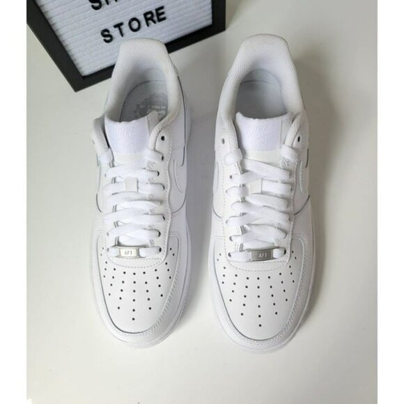 * 8.5 WOMEN'S NIKE AIR FORCE 1 LOW WHITE CW2288-111 SNEAKERS - Picture 8 of 11